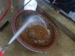 寫字樓冷凝器、冷卻塔怎么清洗搶修
